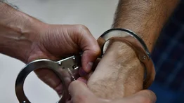 Descubren a ladrón de tabaquería por una foto de su ropa interior: así capturaron al sospechoso