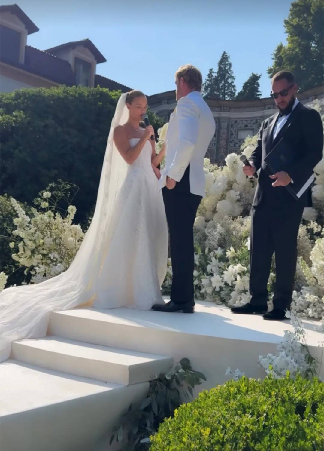 De 'influencer' a marido: fotografías de la boda de ensueño de Logan Paul y  Nina Agdal, image size:1079x1500