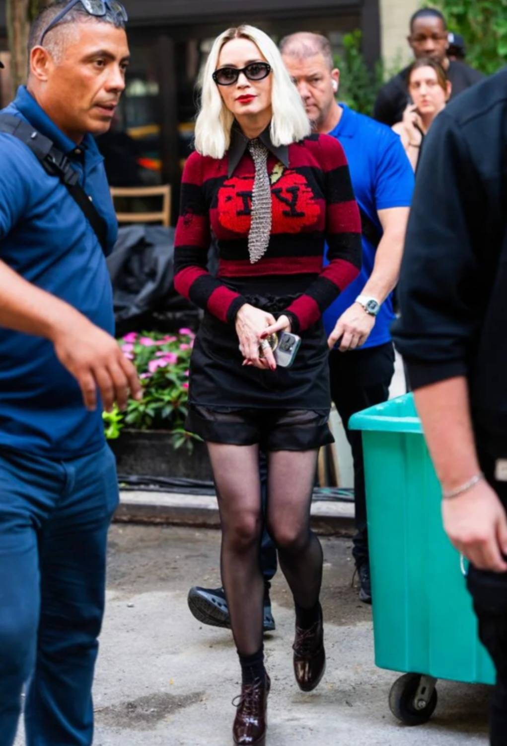 Emily Blunt se reinventa con un radical cambio de look para El Diablo viste a la Moda 2 Emily Blunt se reinventa con un radical cambio de look para El Diablo viste a la Moda 2