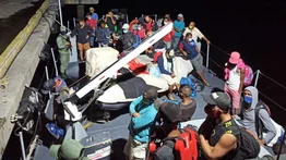 ¿Qué pasó? 20 venezolanos detenidos a bordo de una embarcación