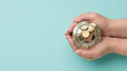 Alivio para los deportados: eliminan costo de este trámite 