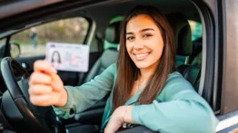 ¡Atención conductores en Texas! Sepa quiénes deben renovar la licencia con el nuevo diseño: pasos y requisitos