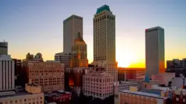 El programa de Oklahoma que entrega $10.000: así pueden acceder migrantes y profesionales