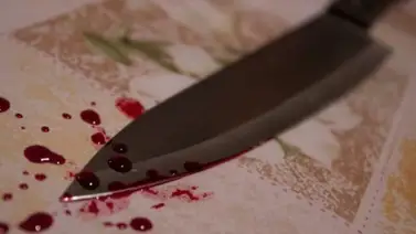 Niño apuñala a su hermano de siete años en una iglesia: jugaban con un cuchillo Niño apuñala a su hermano de siete años en una iglesia: jugaban con un cuchillo