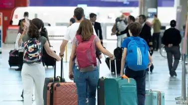 Autorizaciones de viaje para menores: conozca los horarios de atención del Saren en estos aeropuertos Autorizaciones de viaje para menores: conozca los horarios de atención del Saren en estos aeropuertos