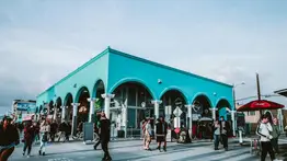 bartender-iniciativa-vendedores-ambulantes