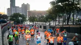 2001online - Caracas - running