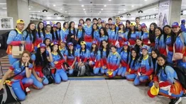 Envían a más de 200 estudiantes a México por su desempeño académico: así será su estadía
