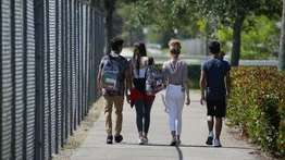 Programa Brazos Abiertos en Nueva York: la estrategia para que ningún niño tema volver a la escuela por las deportaciones