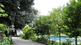 Y no amenazó con revelar información privada de Facebook: así silenció Mark Zuckerberg los reclamos de vecinos en su contra