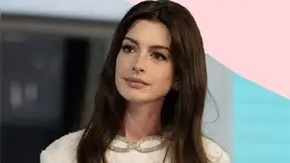 Viral: la reacción de Anne Hathaway tras su caída en el set de 'El Diablo viste a la moda'
