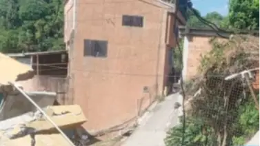 En imágenes: colapsa vivienda multifamiliar y cae sobre otra en El Hatillo En imágenes: colapsa vivienda multifamiliar y cae sobre otra en El Hatillo