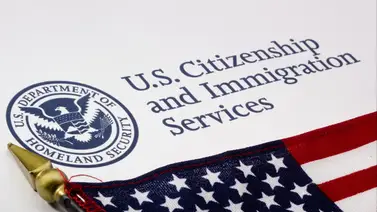 USCIS retoma una vieja práctica que endurece las medidas migratorias: cómo funciona USCIS retoma una vieja práctica que endurece las medidas migratorias: cómo funciona