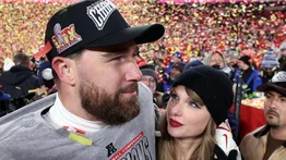 "Muy enamorados": padre de Travis Kelce revela detalles de la relación de su hijo con Taylor Swift