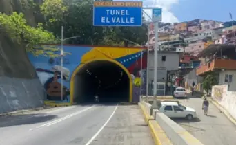Desalojan casi 100 vehículos y auxilian a 16 afectados tras emergencia en túnel de El Valle: sepa qué pasó