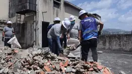 Chacao inicia plan de reparación para viviendas afectadas: priorizan a los adultos mayores