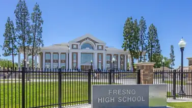 Localizan cadáver de un hombre sobre el techo de una escuela en California: identifican al fallecido Localizan cadáver de un hombre sobre el techo de una escuela en California: identifican al fallecido