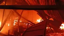 Nuevos detalles tras el incendio en los galpones de Petare: Bomberos de Caracas confirman saldo sin víctimas 