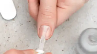 Fortalece tus uñas con este aceite natural que siempre tienes en casa: así debes aplicarlo Fortalece tus uñas con este aceite natural que siempre tienes en casa: así debes aplicarlo