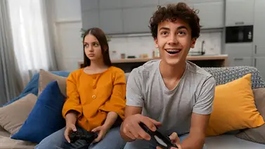La apuesta a videos educativos “saludables” ha rendido frutos más que esperanzadores: conozca cómo este tipo de juegos está ayudando a estudiantes La apuesta a videos educativos “saludables” ha rendido frutos más que esperanzadores: conozca cómo este tipo de juegos está ayudando a estudiantes