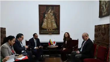 Venezuela articula agendas con la Cruz Roja y ONG internacionales para apoyar la reconstrucción tras los terremotos Venezuela articula agendas con la Cruz Roja y ONG internacionales para apoyar la reconstrucción tras los terremotos