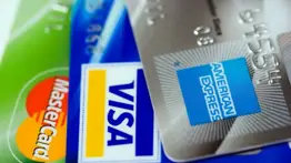 Finanzas familiares en EEUU: repunte de atrasos en compras con tarjeta de crédito 