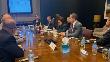 Negocios: Venezuela y las estadounidenses Hunt Oil y SLB firman contratos energéticos en Houston Negocios: Venezuela y las estadounidenses Hunt Oil y SLB firman contratos energéticos en Houston