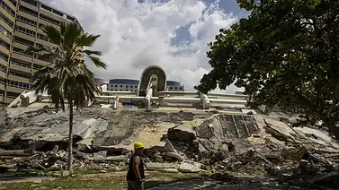 La Guaira: hallan los cuerpos de siete miembros de una familia en Residencias Bahía Mar tras 55 días del terremoto La Guaira: hallan los cuerpos de siete miembros de una familia en Residencias Bahía Mar tras 55 días del terremoto