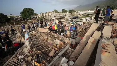 Balance en rojo: caen ingresos del 80% del sector productivo de La Guaira por los sismos Balance en rojo: caen ingresos del 80% del sector productivo de La Guaira por los sismos