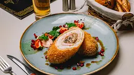 Prueba con esta variante del famoso filete relleno: Cordon Bleu de res