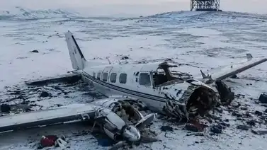 Reportan ocho muertos al estrellarse un avión en Alaska: investigan causas del accidente Reportan ocho muertos al estrellarse un avión en Alaska: investigan causas del accidente