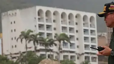 En video: así avanza la demolición controlada del edificio Newport en La Guaira tras terremotos En video: así avanza la demolición controlada del edificio Newport en La Guaira tras terremotos