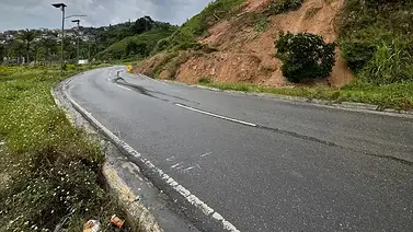 En imágenes: derrumbes interrumpen el tránsito en tramos de la Carretera Panamericana En imágenes: derrumbes interrumpen el tránsito en tramos de la Carretera Panamericana