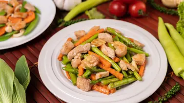 Una de las mejores proteínas se une a un destacado vegetal para ofrecernos una saludable opción de cena Una de las mejores proteínas se une a un destacado vegetal para ofrecernos una saludable opción de cena