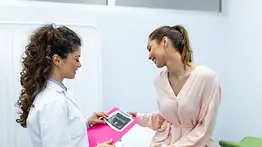 Salud femenina: los exámenes médicos imprescindibles a partir de los 40 años