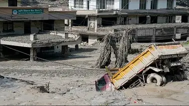 Deslave entre China y Nepal deja decenas de muertos y cientos de desaparecidos: IMÁGENES Deslave entre China y Nepal deja decenas de muertos y cientos de desaparecidos: IMÁGENES
