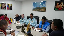 INTT y Saren evalúan propuesta de regularización vehicular para el subsidio de gasolina a transportistas