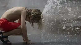 El cambio climático expone a 560 millones de niños a un calor extremo y peligroso, según estudio