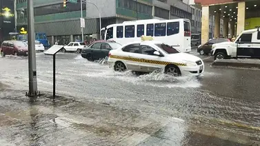 Activan brigadas de seguridad en las 300 comunas de Caracas: Carmen Meléndez ofrece balance tras lluvias en la ciudad Activan brigadas de seguridad en las 300 comunas de Caracas: Carmen Meléndez ofrece balance tras lluvias en la ciudad