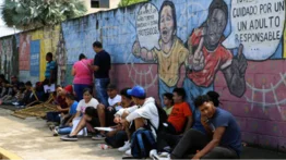 México ofrece traslado a migrantes que tengan citas de asilo en EEUU