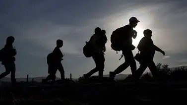 Hallan a migrantes dentro de camión en la frontera de Texas (+Foto) Hallan a migrantes dentro de camión en la frontera de Texas (+Foto)