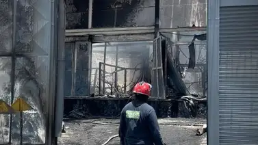 Reportan robo de motos tras incendio de concesionario Yamaha Reportan robo de motos tras incendio de concesionario Yamaha