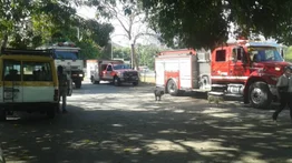 Dos vehículos se incendian en una estación de servicio en Maracay (+VIDEO)