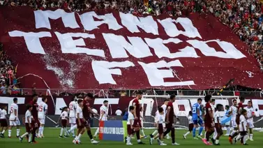 Altamira se tiñe de vinotinto con pantalla gigante para el Venezuela-Uruguay Altamira se tiñe de vinotinto con pantalla gigante para el Venezuela-Uruguay