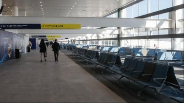 Trabajadores de aeropuerto realizan paro (+DETALLES)