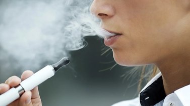 Miami | Esta es la medida que busca frenar el uso de cigarrillos electrónicos en escuelas 