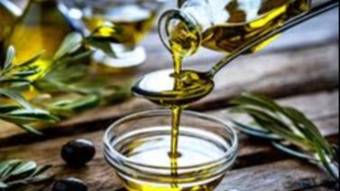Así debes consumir el aceite de oliva para bajar el nivel de colesterol