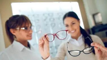 Escoger los lentes apropiados tiene su ciencia. Aquí te damos claves Escoger los lentes apropiados tiene su ciencia. Aquí te damos claves