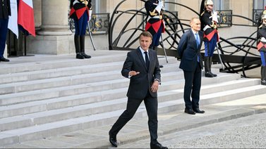 Lanzan procedimiento para destituir a Emmanuel Macron
