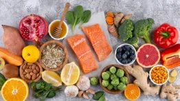 Conoce la vitamina que te ayudará a prevenir fracturas y esguinces